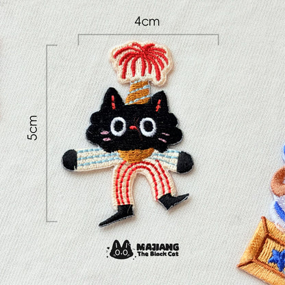 Circus Majiang patch: Majiang in a plumed hat and striped costume, 40 × 50 mm