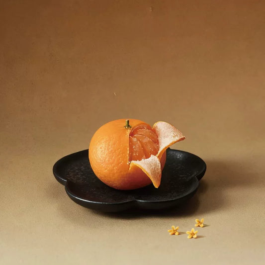 桂花陈皮桔造型香薰蜡烛（配陶瓷托盘） Dried Tangerine Peel & Osmanthus Scented Candle (with Ceramic Tray)