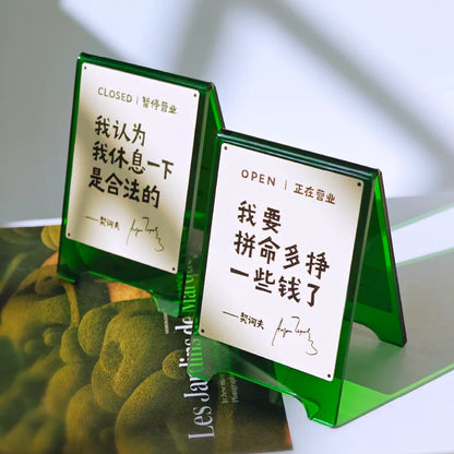 「我认为我休息一下是合法的」桌面摆件 Legally Resting Desktop Decor